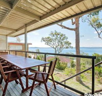 Catch of the Day 72 Government Road great house with water views - Broome Tourism