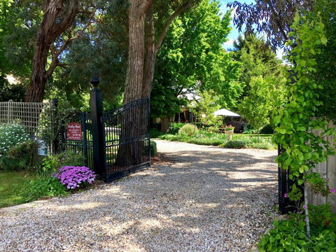 Bindley House B & B Cottage - Broome Tourism 6