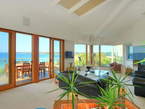 BEDARRA MOLLYMOOK BEACH - Broome Tourism 4