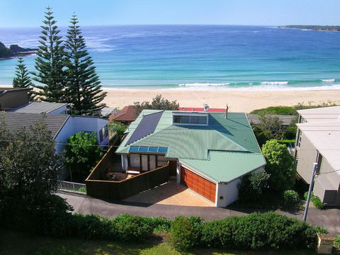 BEDARRA MOLLYMOOK BEACH - Broome Tourism 5