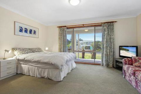 Malibu Magic Bawley Point - Broome Tourism 7