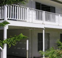 Wonky Pine Beach House NARRWALLEE 4 bedroom - Broome Tourism