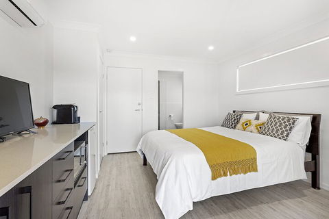 Dolphin Studio Apartment 1a Ocean Street - Broome Tourism 6