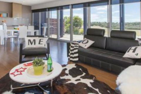 ST ANDREWS BEACH APARTMENT 4.02 - Broome Tourism 0