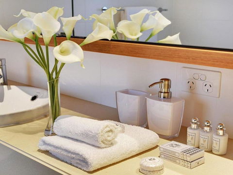 Arum 4 Heritage Park Contemporary & Timeless - Broome Tourism 6