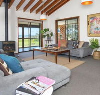 Beach House on Jones Beach Kiama Accommodation - Broome Tourism