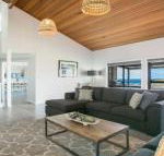 Ohana Oasis front row to reserve beach  ocean - Broome Tourism