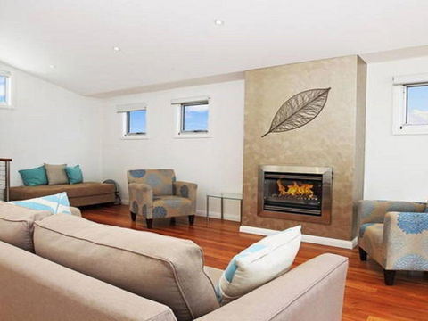 Surf Mist Contemporary Seaside Duplex - Broome Tourism 5