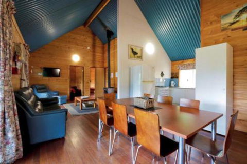 Sunnyhurst Chalets Rural Stay - Broome Tourism 2