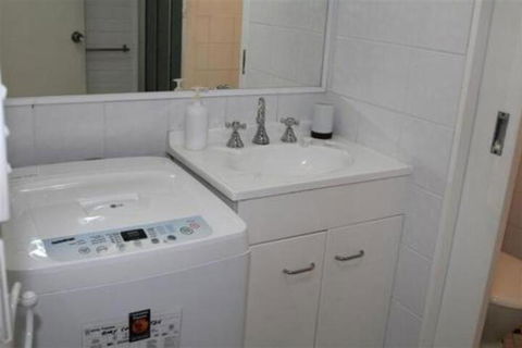 VILLA MANYANA 7 - Broome Tourism 3