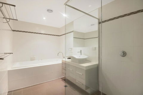 Breakwater Views Apartments - Broome Tourism 5