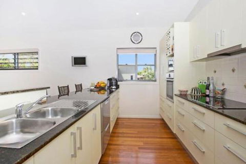 Papaya House - Broome Tourism 0
