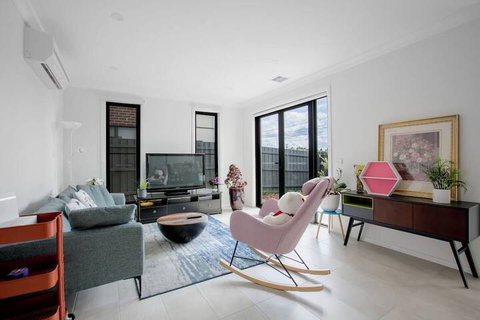 Captivating Large 4br@narre Warren - Broome Tourism 4