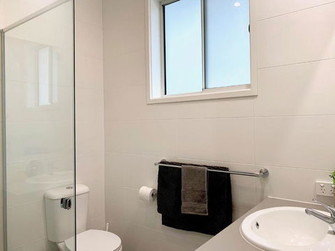 Homely Getaways In New Torquay - Broome Tourism 6