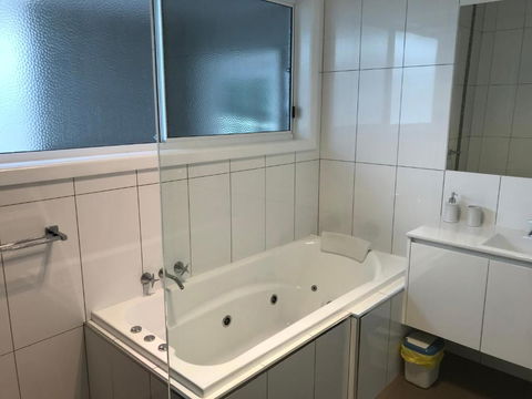 BEACHPOINT COTTAGE - Broome Tourism 1