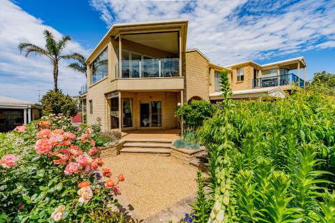 VIEWS FOREVER INVERLOCH - Broome Tourism 5