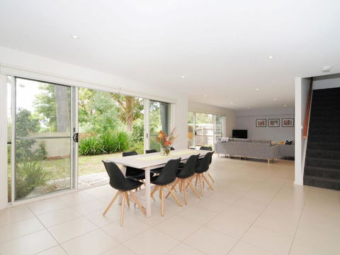 Acacia On Orion :: Jervis Bay Rentals - Broome Tourism 1