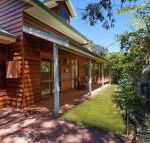 Semaphore Beach House - Broome Tourism