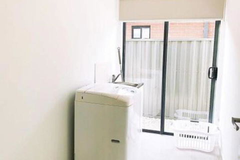 Comfortable 4BR 2Bath House Tarneit Melbourne???? - Broome Tourism 5
