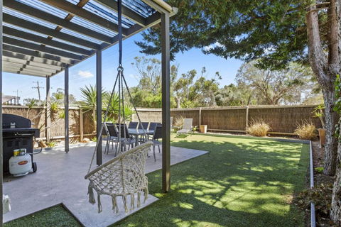 CAPELS REST CAPEL SOUND - Broome Tourism 4