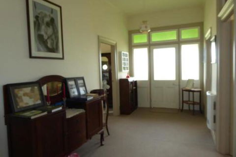 Claremont Farmhouse - Broome Tourism 0