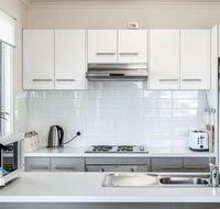 Contemporary House  Seaviews - Broome Tourism