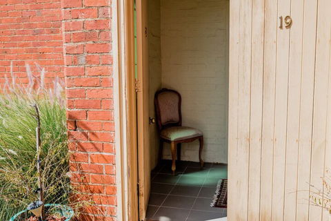 Castlemaine Colonial Motel - Broome Tourism 1