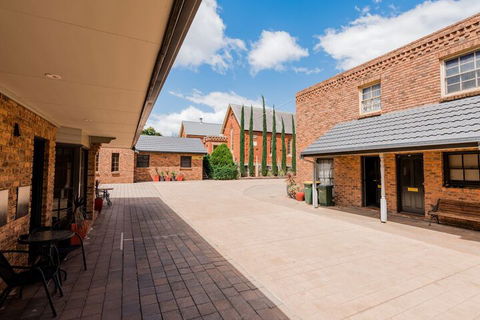 Castlemaine Colonial Motel - Broome Tourism 7