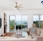 Embracing DutchiesatNelsons Bay - Broome Tourism