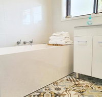 Marazul BEST DEAL Stone Bathtub WIFI Functional - Broome Tourism