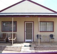 Aussie Bacon  Eggs Cottages - Broome Tourism