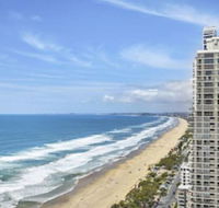 Oceanfront in Surfers Paradise Retreat - Broome Tourism