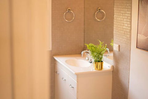 96 New Town Unit - Broome Tourism 5
