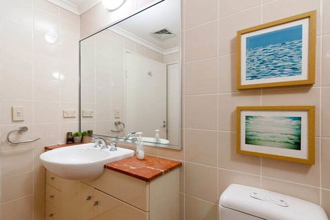 Amazing Studio With Pool In Central Sydney - Broome Tourism 3