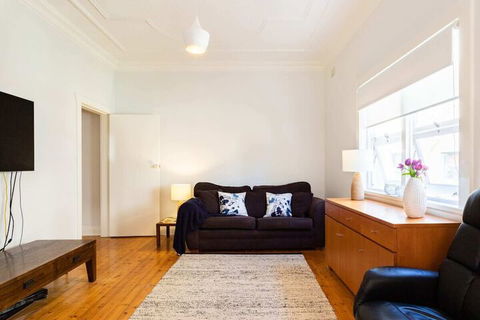 Garden Style Apartment In Prime Location - Broome Tourism 5