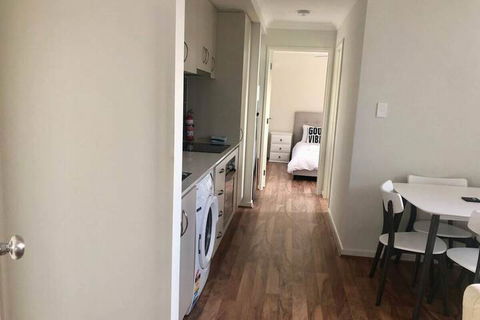 Apartment Stay Close To Surfers Paradise - Broome Tourism 7