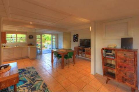 Maleny Homestead & Cottage - Broome Tourism 7