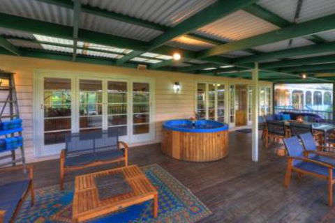 Maleny Homestead & Cottage - Broome Tourism 2