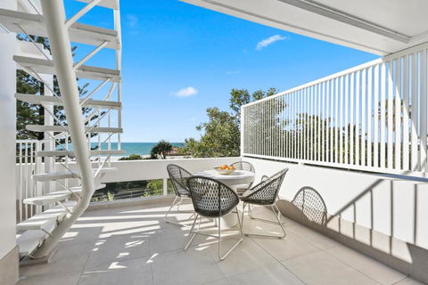 Luxury Beachside Apartment - Broome Tourism 6