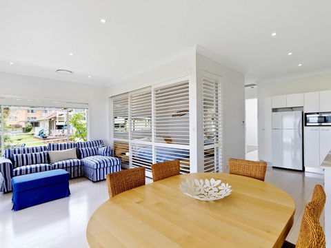 Beachside Bungalow #4 4 / 139 Avoca Drive Avoca Beach - Broome Tourism 1
