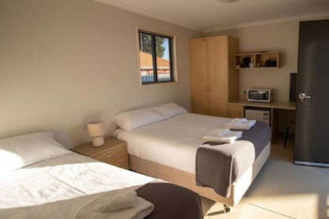 Lake Tyrrell Accommodation LTA - Broome Tourism 7