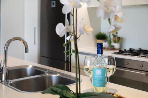 Amazing River View 3 Bedroom Apartment Brisbane CBD Netflix Fast Wifi Carpark - Broome Tourism 4