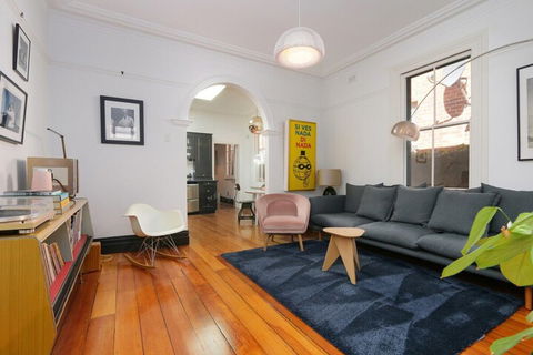 Designer 2-bed House With Garden - Northbridge, Perth - Broome Tourism 7