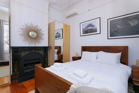 Designer 2-bed House With Garden - Northbridge, Perth - Broome Tourism 2