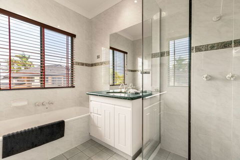 Mermaid Beach House - Broome Tourism 5