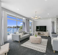 Havana Blue - Large 4 Bedroom Home - Broome Tourism