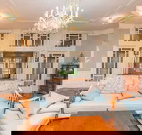 Classic 5 Beds Mt Dandenong Resort - Broome Tourism