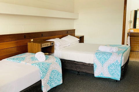 The Caledonian Hotel Motel - Broome Tourism 3