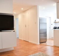 Light And Airy 2 Bedroom North Bondi Apartment - Broome Tourism