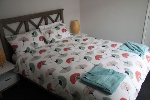 Warnbro Beach Family Accommodation - Broome Tourism 7